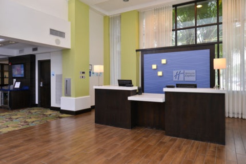 Holiday Inn Express and Suites New Orleans Airport, an IHG Hotel , LA 70087 near Louis Armstrong New Orleans International Airport  View Point 23