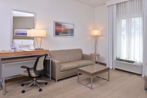 Holiday Inn Express and Suites New Orleans Airport, an IHG Hotel , LA 70087 near Louis Armstrong New Orleans International Airport  View Point 30