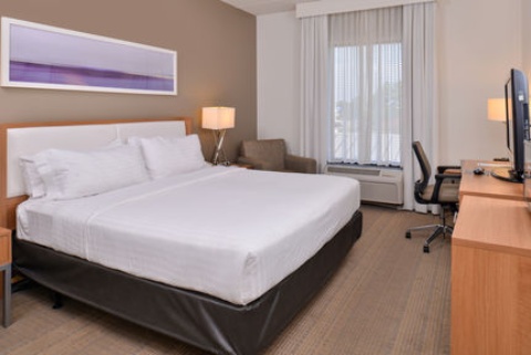 Holiday Inn Express and Suites New Orleans Airport, an IHG Hotel , LA 70087 near Louis Armstrong New Orleans International Airport  View Point 32