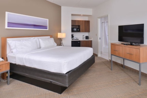 Holiday Inn Express and Suites New Orleans Airport, an IHG Hotel , LA 70087 near Louis Armstrong New Orleans International Airport  View Point 33