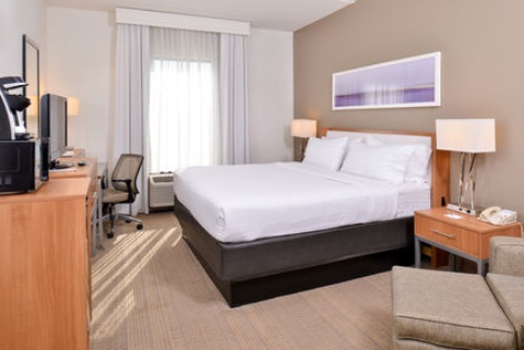 Holiday Inn Express and Suites New Orleans Airport, an IHG Hotel , LA 70087 near Louis Armstrong New Orleans International Airport  View Point 41