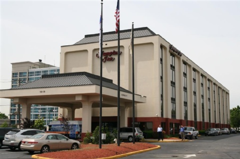 HAMPTON INN NEWARK AIRPORT , NJ 07201 near Newark Liberty International Airport View Point 1