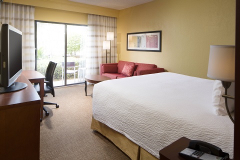 Courtyard by Marriott Tampa Westshore/Airport , FL 33607 near Tampa International Airport View Point 18