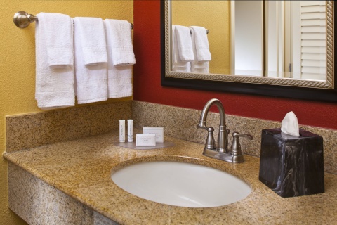 Courtyard by Marriott Tampa Westshore/Airport , FL 33607 near Tampa International Airport View Point 19