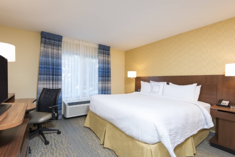 Fairfield Inn & Suites by Marriott Tampa Westshore/Airport , FL 33607 near Tampa International Airport View Point 21