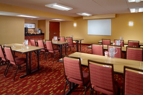 Courtyard by Marriott Atlanta Airport South/Sullivan Road , GA 30337 near Hartsfield-jackson Atlanta International Airport View Point 7