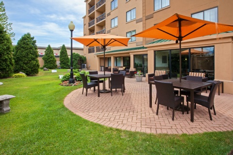 Courtyard by Marriott Chicago Midway Airport , IL 60638 near Midway International Airport View Point 3