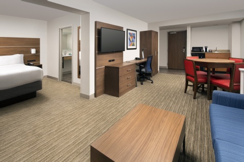 Holiday Inn Express & Suites Baltimore - Bwi Airport North , MD 21090 near Baltimore-washington International Thurgood Marshall Airport View Point 21