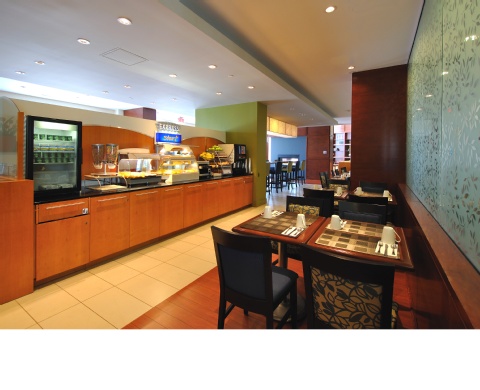 Holiday Inn & Suites Montreal Airport , QC H8T 1A6 near Montreal-Pierre Elliott Trudeau Int. Airport View Point 15