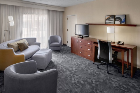 Courtyard by Marriott Hartford Windsor , CT 06095 near Bradley International Airport View Point 20