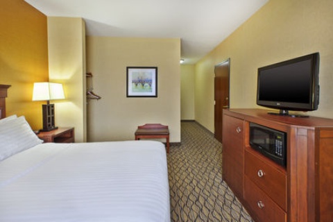 Holiday Inn Express Hotel and Suites Belleville , MI 48111 near Detroit Metropolitan Wayne County Airport View Point 48