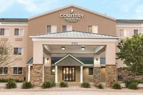 Country Inn & Suites By Radisson, Cedar Rapids Airport