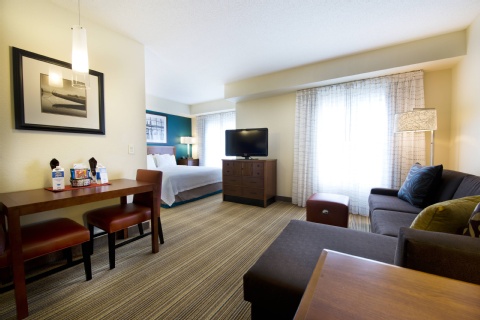 Residence Inn by Marriott Mississauga-Airport Corporate Centre West , ON L4W 5R2 near Toronto Pearson Airport View Point 17