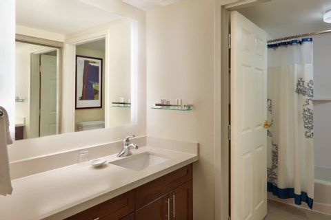 Residence Inn by Marriott Toronto Airport , ON M9W7K7 near Toronto Pearson Airport View Point 17