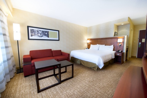 Courtyard by Marriott Mississauga-Airport Corporate Centre West , ON L4W 5R2 near Toronto Pearson Airport View Point 18