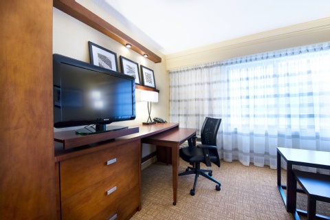 Courtyard by Marriott Mississauga-Airport Corporate Centre West , ON L4W 5R2 near Toronto Pearson Airport View Point 20