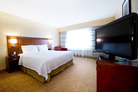 Courtyard by Marriott Mississauga-Airport Corporate Centre West , ON L4W 5R2 near Toronto Pearson Airport View Point 26