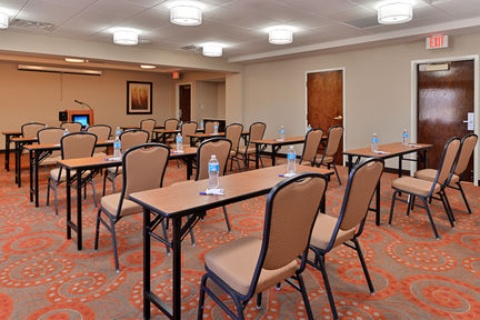 Holiday Inn Express Hotel & Suites Indianapolis  , IN 46224 near Indianapolis International Airport View Point 11