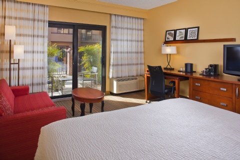 Courtyard by Marriott Orlando Airport , FL 32812 near Orlando International Airport View Point 20