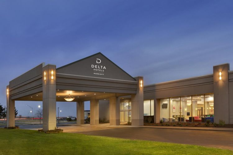 Delta Hotels By Marriott Detroit Metro Airport