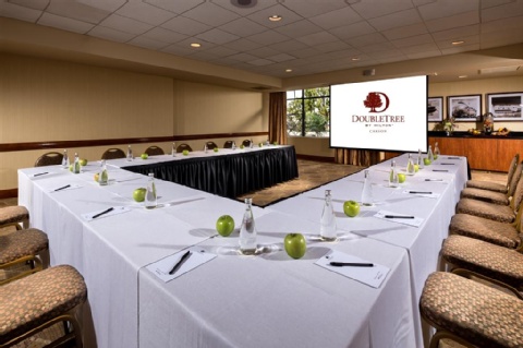 DoubleTree by Hilton Hotel Carson , CA 90745-2231 near Long Beach Airport View Point 11