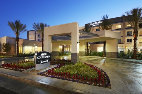 Courtyard by Marriott Long Beach Airport , CA 90808 near Long Beach Airport View Point 9