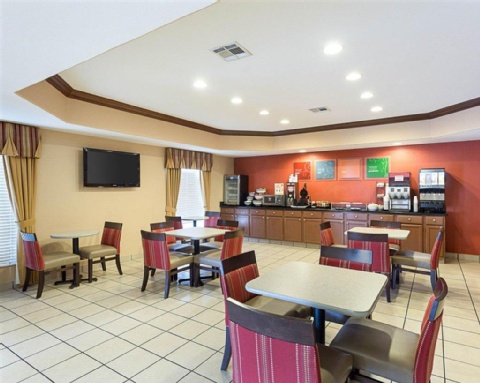 Comfort Inn Marrero - New Orleans West , LA 70072 near Louis Armstrong New Orleans International Airport  View Point 13