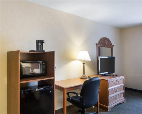 Comfort Inn Marrero - New Orleans West , LA 70072 near Louis Armstrong New Orleans International Airport  View Point 23