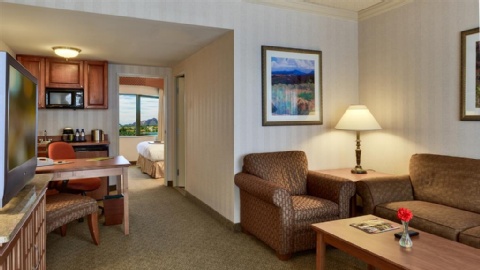 DoubleTree Suites by Hilton Phoenix , AZ 85008 near Sky Harbor International Airport View Point 16