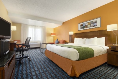 Country Inn & Suites by Radisson, Phoenix Airport, AZ , AZ 85034 near Sky Harbor International Airport View Point 16