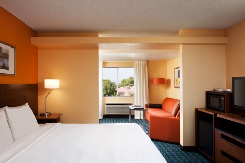 Country Inn & Suites by Radisson, Phoenix Airport, AZ , AZ 85034 near Sky Harbor International Airport View Point 17