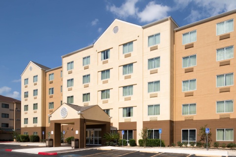 Fairfield Inn & Suites By Marriott San Antonio Airport/North Star Mall