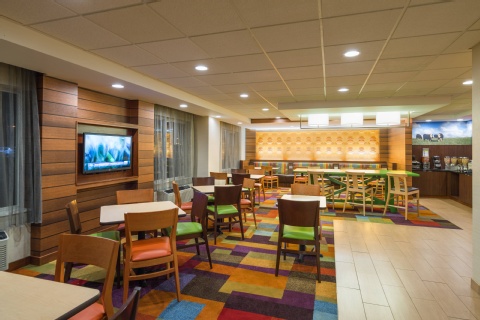 Fairfield Inn & Suites by Marriott Allentown Bethlehem/Lehigh Valley Airport , PA 18018 near Lehigh Valley International Airport View Point 8