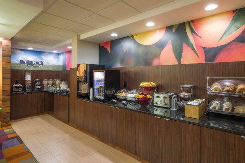 Fairfield Inn & Suites by Marriott Allentown Bethlehem/Lehigh Valley Airport , PA 18018 near Lehigh Valley International Airport View Point 10