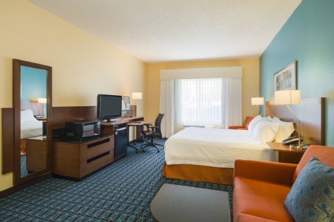 Fairfield Inn & Suites by Marriott Allentown Bethlehem/Lehigh Valley Airport , PA 18018 near Lehigh Valley International Airport View Point 16