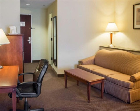 Comfort Suites Cincinnati Airport , KY 41048 near Cincinnati/northern Kentucky International Airport View Point 16