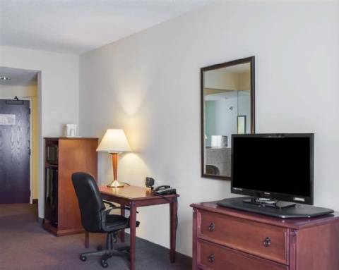 Comfort Suites Cincinnati Airport , KY 41048 near Cincinnati/northern Kentucky International Airport View Point 21