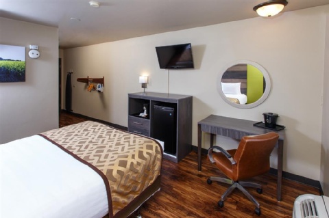 Hotel J Green Bay , WI 54313 near Green Bay Austin Straubel International Airport View Point 15