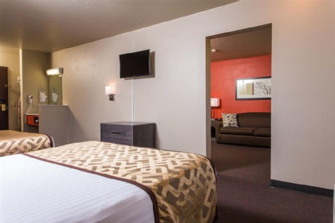 Hotel J Green Bay , WI 54313 near Green Bay Austin Straubel International Airport View Point 90