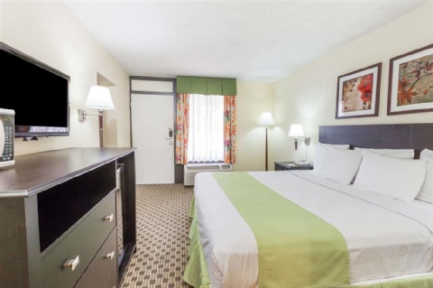 Days Inn by Wyndham Irving Grapevine DFW Airport North , TX 75063 near Dallas-fort Worth International Airport View Point 7