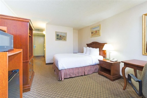 Days Inn by Wyndham Columbus Airport , OH 43219 near Port Columbus International Airport View Point 10