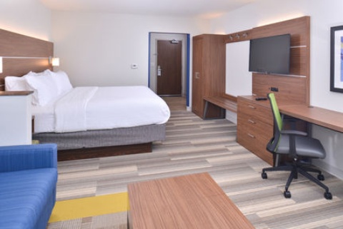 Holiday Inn Express & Suites Omaha Airport, an IHG Hotel , NE 51510 near Eppley Airfield View Point 27