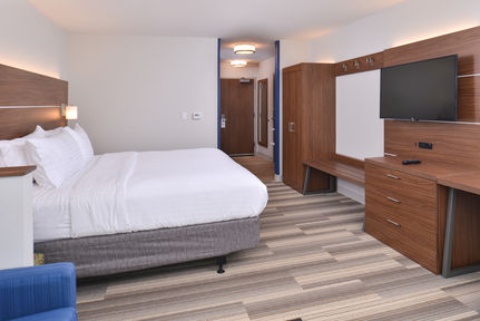 Holiday Inn Express & Suites Omaha Airport, an IHG Hotel , NE 51510 near Eppley Airfield View Point 30