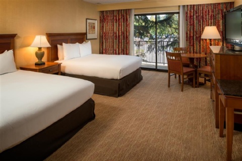 DoubleTree by Hilton Seattle Airport , WA 98188 near Seattle-tacoma International Airport View Point 54