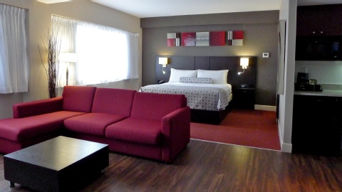 Crowne Plaza Montreal Airport, an IHG Hotel , QC PQ H4T 1E3 near Montreal-Pierre Elliott Trudeau Int. Airport View Point 20