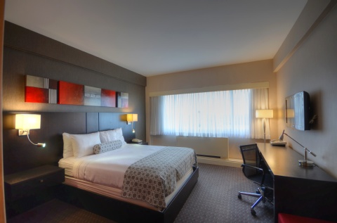 Crowne Plaza Montreal Airport, an IHG Hotel , QC PQ H4T 1E3 near Montreal-Pierre Elliott Trudeau Int. Airport View Point 21