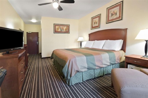 Super 8 by Wyndham Austin/Airport South , TX 78744 near Austin-bergstrom International Airport View Point 10