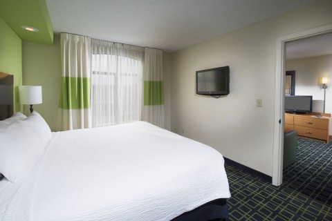 Fairfield Inn & Suites by Marriott Charleston Airport/Convention Center , SC 29418 near Charleston International Airport / Charleston Afb View Point 18