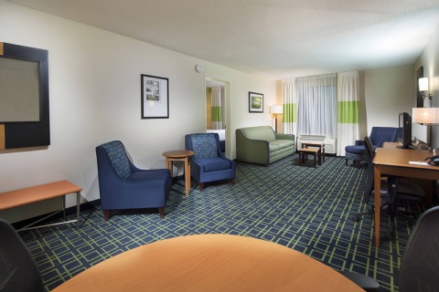 Fairfield Inn & Suites by Marriott Charleston Airport/Convention Center , SC 29418 near Charleston International Airport / Charleston Afb View Point 20