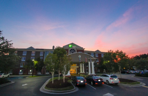 Holiday Inn Express & Suites Charleston-North , SC 29406 near Charleston Cruise Port View Point 2